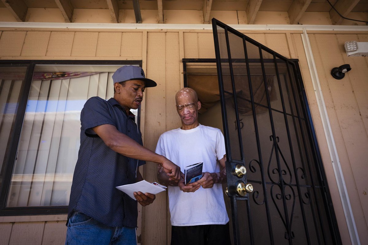 New Mexico Black Leadership Council (@nmblcouncil) on Twitter photo Thank you <a href="/ABQJournal/">Albuquerque Journal</a> for this Sunday feature on NMBLC's outreach. "As a member of the UpLift Initiative 'street team,' Williams goes door to door talking to residents about personal challenges they face and letting them know about services available."
abqjournal.com/2522716/tackli⦠Thank you <a href="/ABQJournal/">Albuquerque Journal</a> for this Sunday feature on NMBLC's outreach. "As a member of the UpLift Initiative 'street team,' Williams goes door to door talking to residents about personal challenges they face and letting them know about services available."
abqjournal.com/2522716/tackliā¦