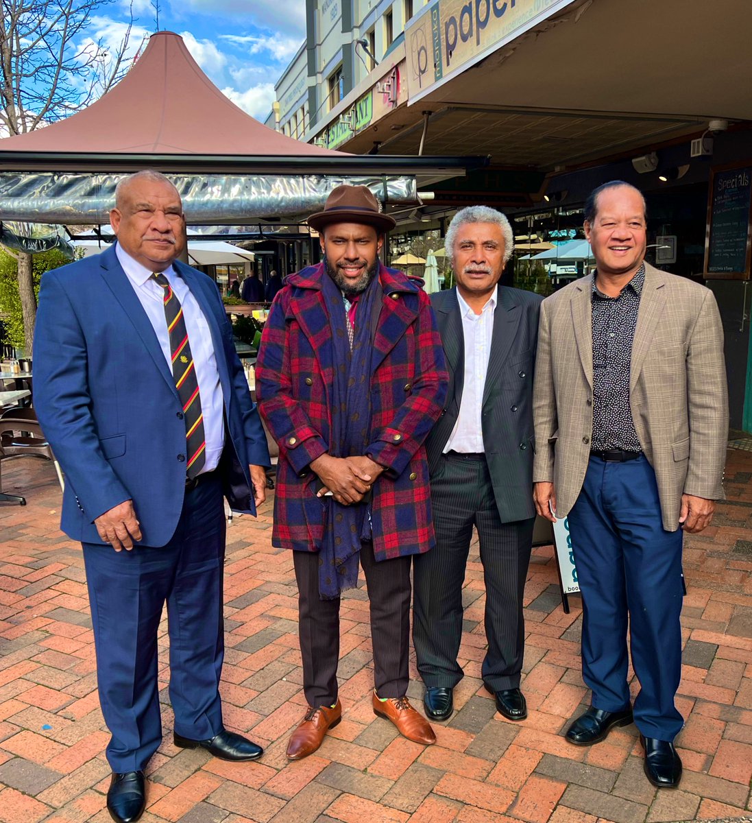 I had the pleasure to host Director General of @MsgSecretariat in Canberra with my fellow colleagues Hcers from PNG & Solomon Islands. We discussed strengthening matters of common interests: ✅Education ✅Labour mobility ✅West Papua ✅Security ✅Sports 🇻🇺🇵🇬🇸🇧 #Wansolwara