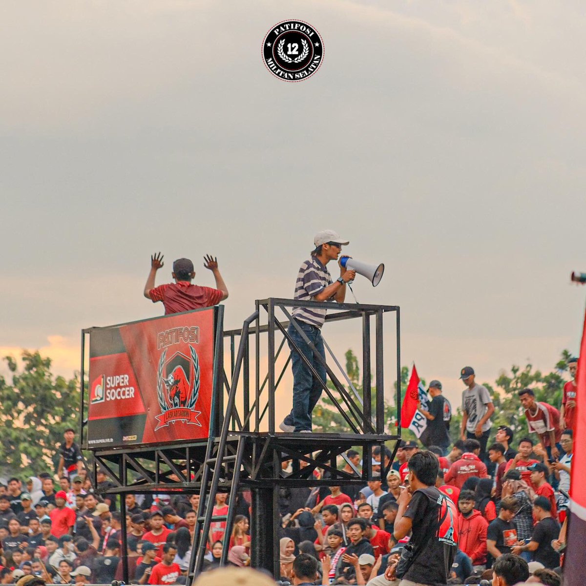 MILITANSELATAN1's tweet photo. Perubahan itu pasti ada. Siap tidak siap kita dipaksa untuk selalu siap.
Terus berbenah ress
#merahmembara https://t.co/bD6yFIy1R3