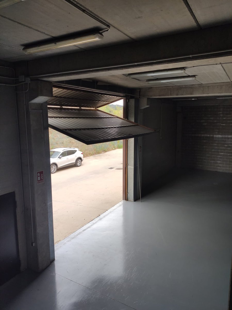 FrancescTerns's tweet image. Unos presentan a Lewandowski y otros su nueva nave industrial! 

¡En Octubre la tendremos preparada para la expansión nacional! 🔥💪🏻🚀

#noweat #foodtech #smartfridge