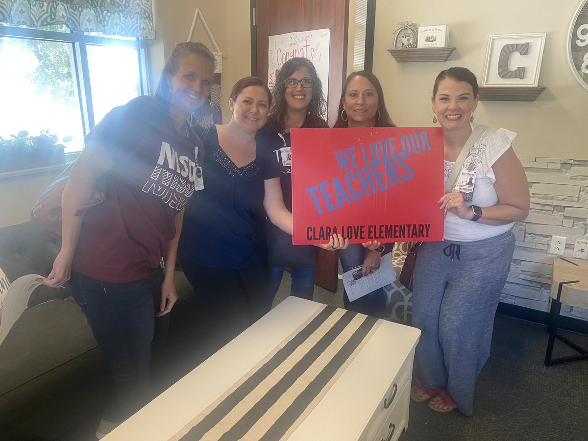 #clesbestyearyet <a href="/lisarcrosslin/">Lisa Crosslin, EdD</a> <a href="/ClaraLoveES/">Clara Love Elementary</a> @School_Jones