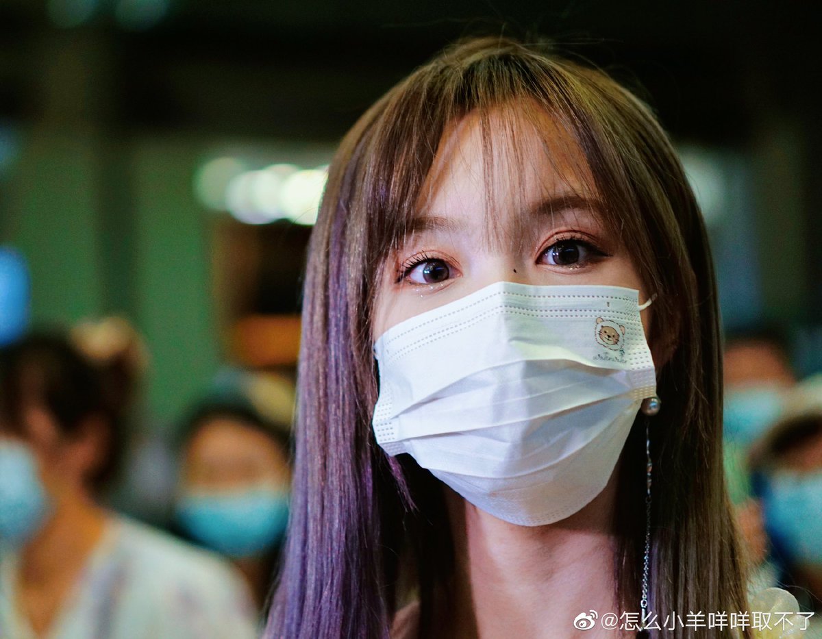 yang bingyi site 🦦 tweet media