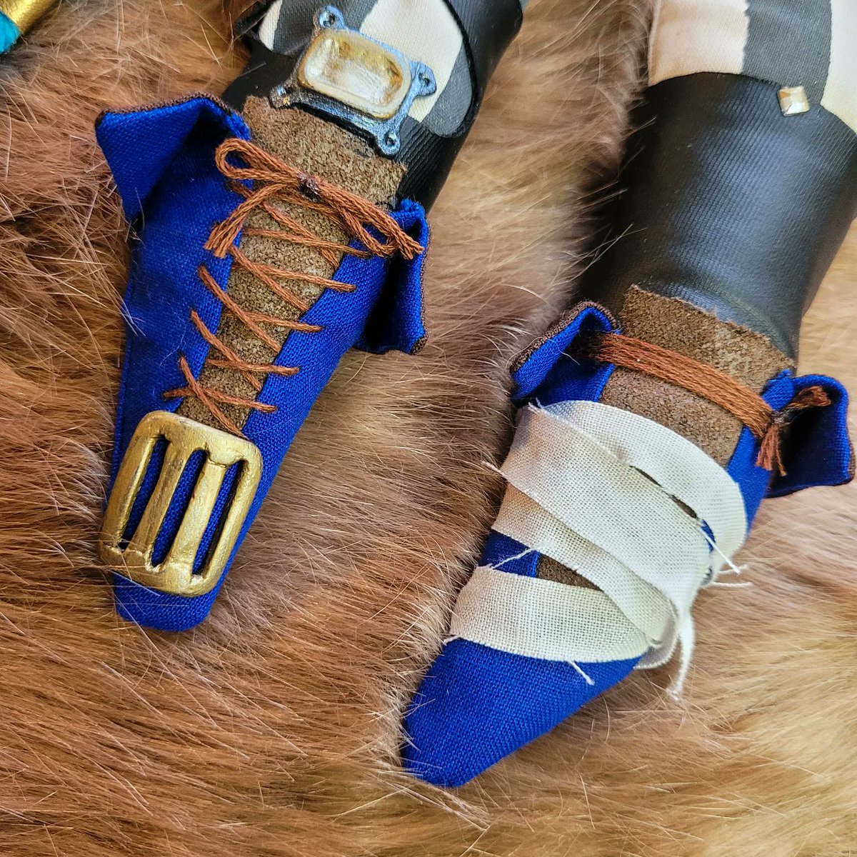 savannah_sews's tweet photo. I realised VI never got her own highlight! 
Unacceptable... here she is in all her glory.

Her tiny leather jacket was so much fun to make with all the little details ✨️

#dollmaker #artdoll #arcanefanart #arcane #leagueoflegends #vi #viarcane #heirloomdoll #plushie #ragdoll https://t.co/aNIVFGz4Rr