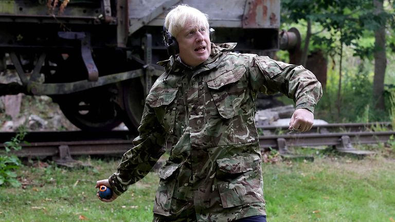 JamesThomasMUFC's tweet photo. @NoContextBrits boris getting revenge https://t.co/i22tiuZMkI