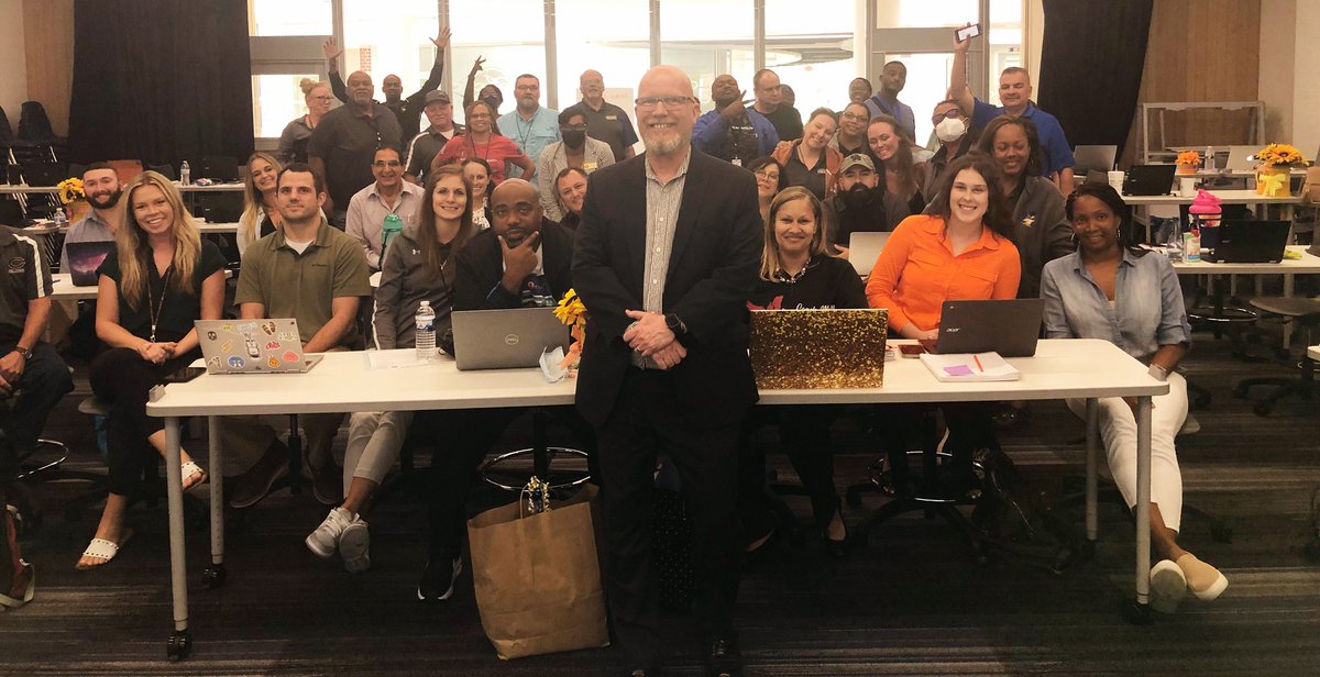 JYcinemaDeJohn's tweet image. Got to show PBS Educational content to these amazing CTE teachers @ChannelviewISD - they’re already finding ways to improve their classes! Can’t wait to see you all again #PBSLearning @HoustonPubMedia @pbsteachers