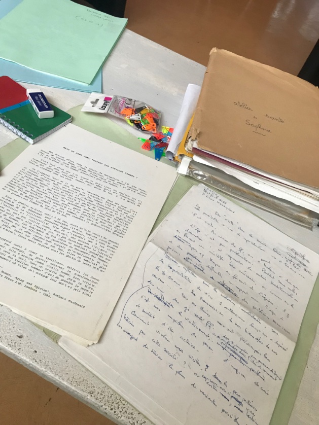 _yecd_'s tweet photo. Une belle journée d’été plongée dans les archives des ARCL avec @LydiePoree https://t.co/9Ub3Z8VBMg
