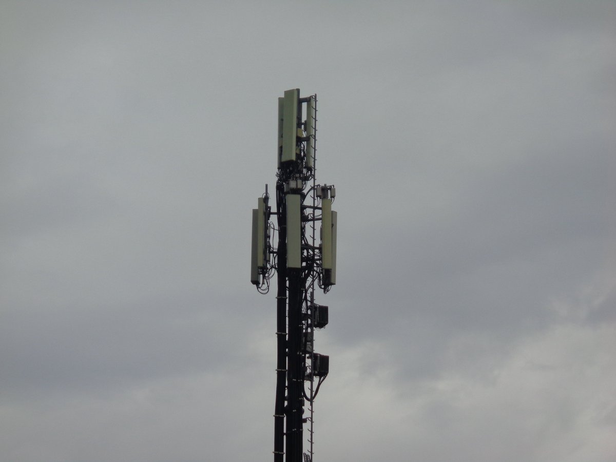 joaocond78's tweet photo. Bologna Centrale Station - @TIM_Official LTE 5xCA with B32
#Italy #Bologna #Tim #Nokia #LTE #SDL #networksignalguru #XiaomiMi10T https://t.co/K7rvgPCeMM