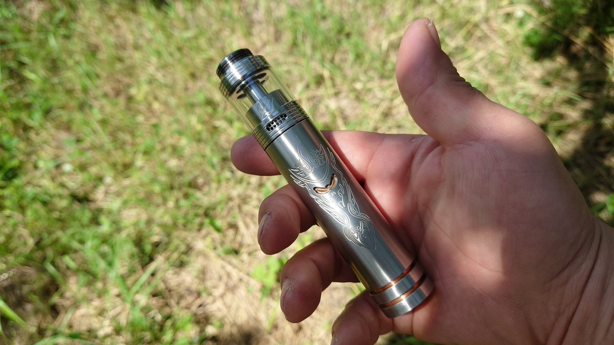 CebrjowHwScHCkj's tweet photo. 皆さん、おはよっチェ😆👍今日も宜しくご安全に🙇💦#GatubCrafts AKUMA V4 mod + #Yachtvape #ECLIPSErta Dual + #KEMURIドリチ (Type2 ) 😋💦 #VAPE #vape好きな人と繋がりたい #VAPE好きと繋がりたい #VAPE初心者 #Gatub https://t.co/eKHN18EC9s