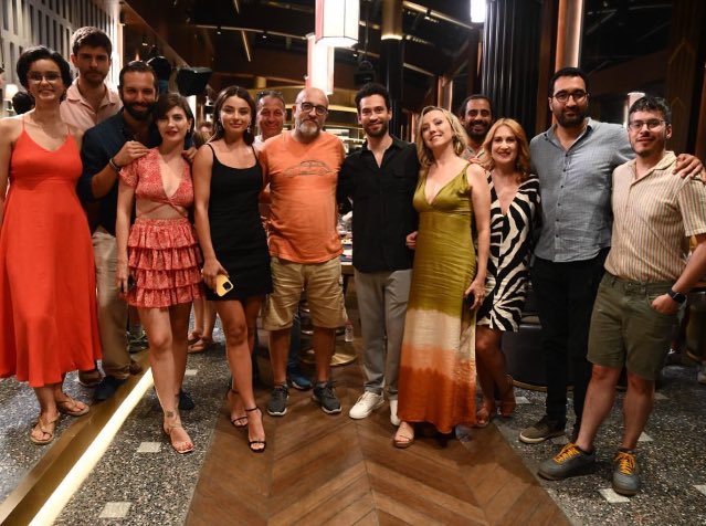 يا حلوهم يلي مطقمين ❤️❤️❤️

#AyçaAyşinTuran #EkinKoç #Senİnandır