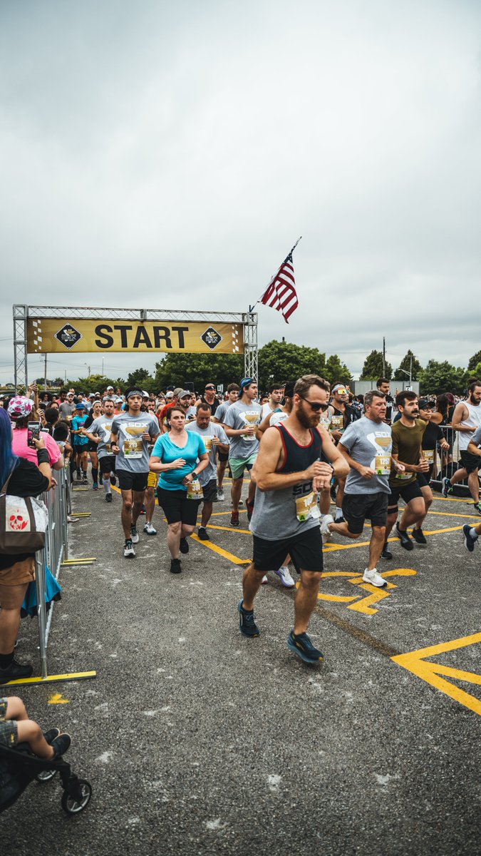 whitesox's tweet photo. Yesterday, fans ran their socks off to benefit charity.👟
Thanks to everyone who participated! #RunYourSoxOff https://t.co/9xG5BxgafZ