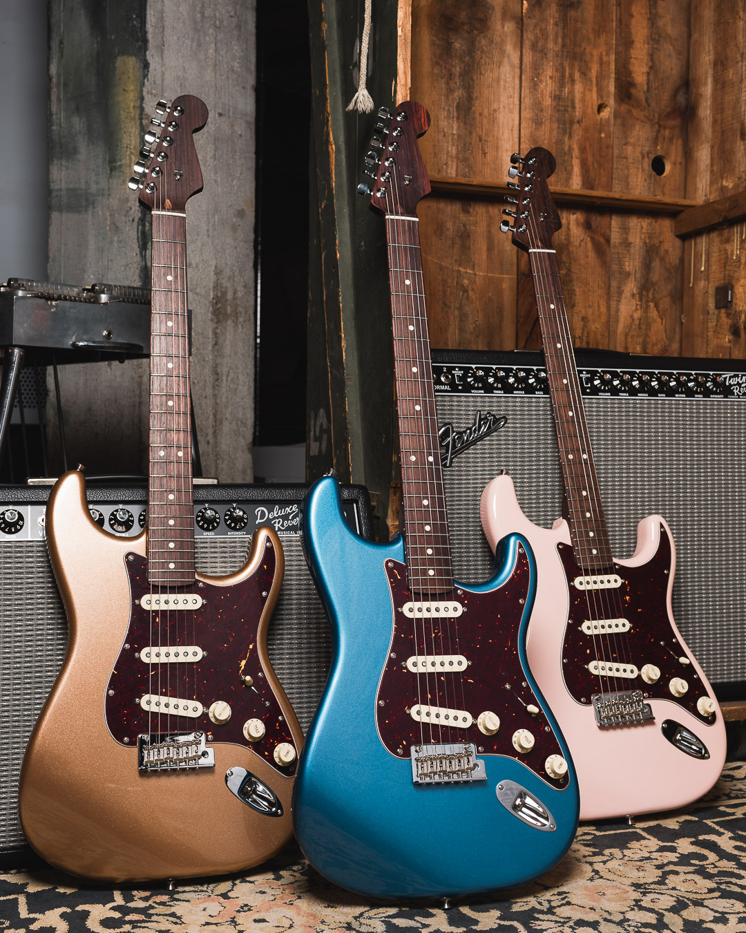 Lake placid blue 2024 strat tortoise pickguard