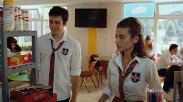 kanat: duy Beni!
Ben: Biri gelip bizi dinlesin..
#zeycağ #Tozluyaka #DuyBeni