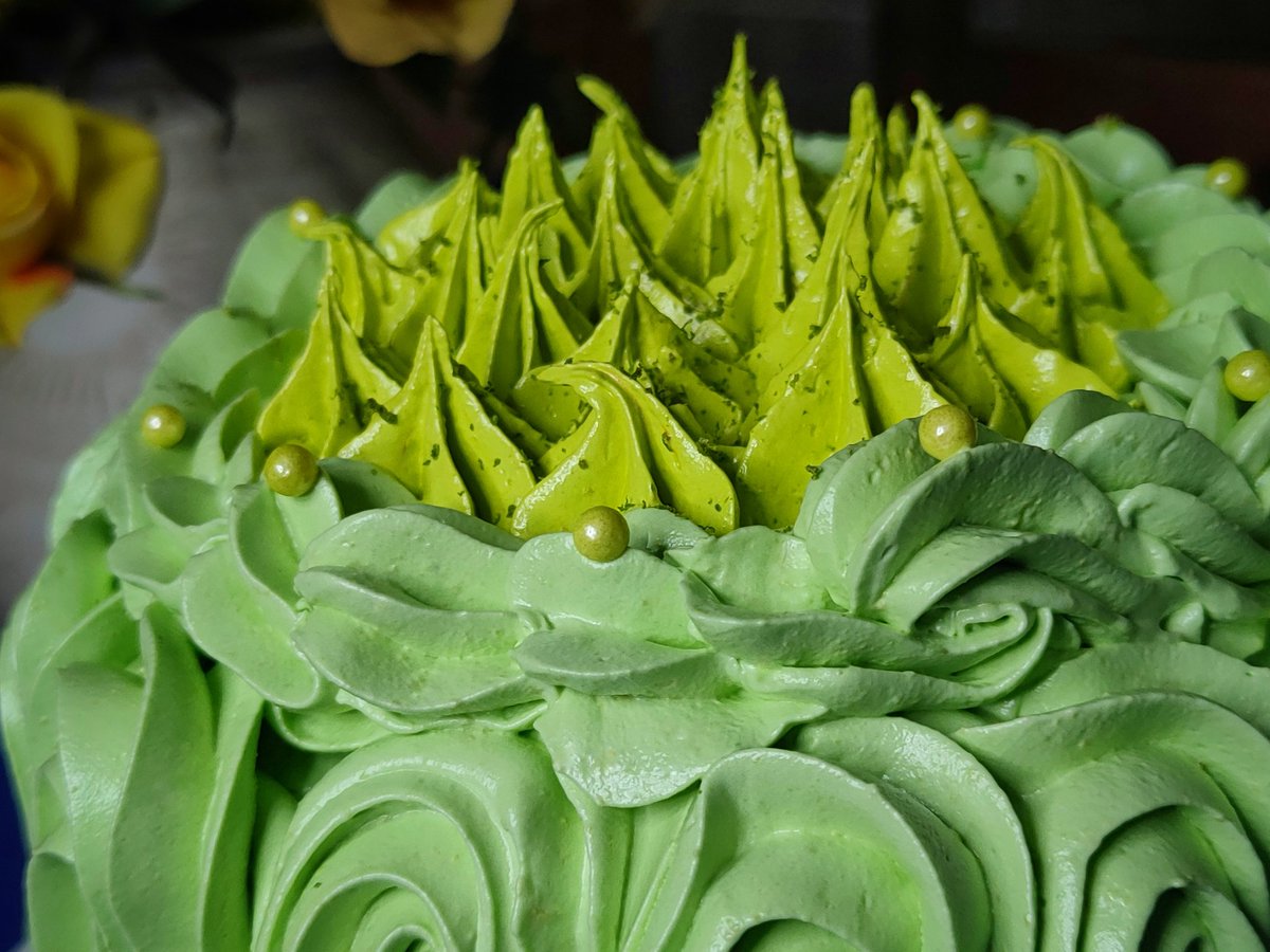 Decidí hacer un #pastel de Limón en homenaje a mi madre. Ella era amante del limón y los cítricos en general. El pasado 4 agosto fue su cumpleaños, de manera simbólica, realicé un pastel como le fuese gustado. Te comparto la #receta de mi blog en #hive 👇

peakd.com/hive-100067/@j…