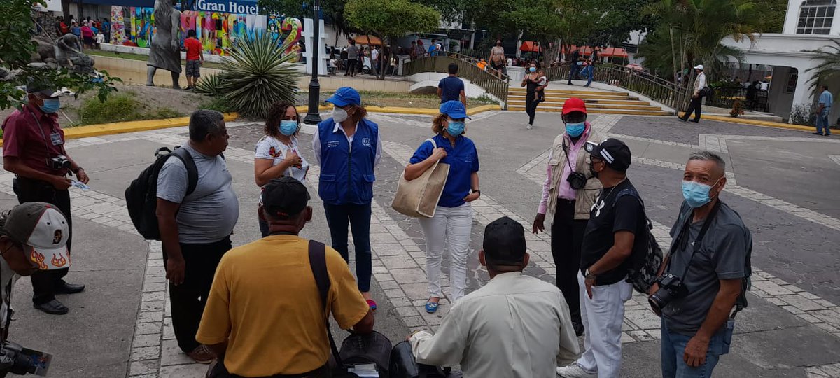 Sindicato de Fotografos en la Plaza Central de San Pedro Sula.