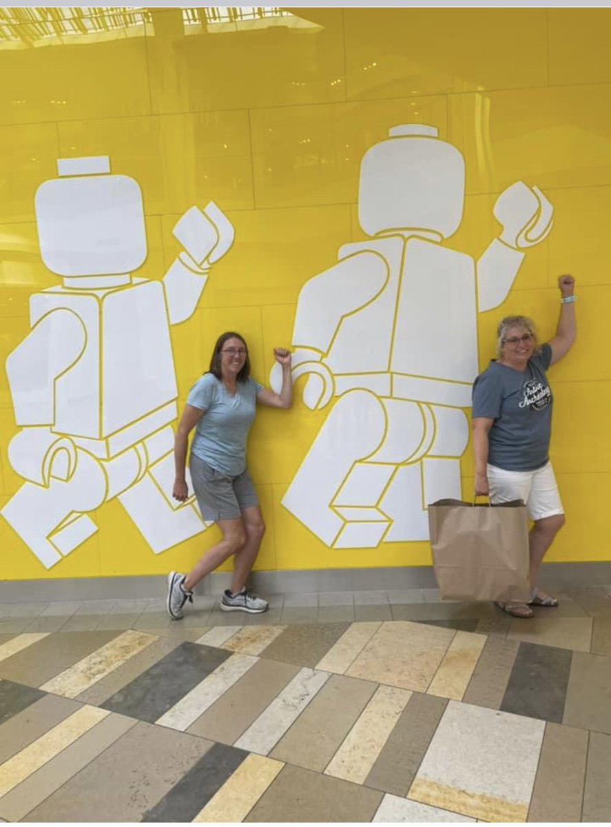 Melissa Efantis tweet media