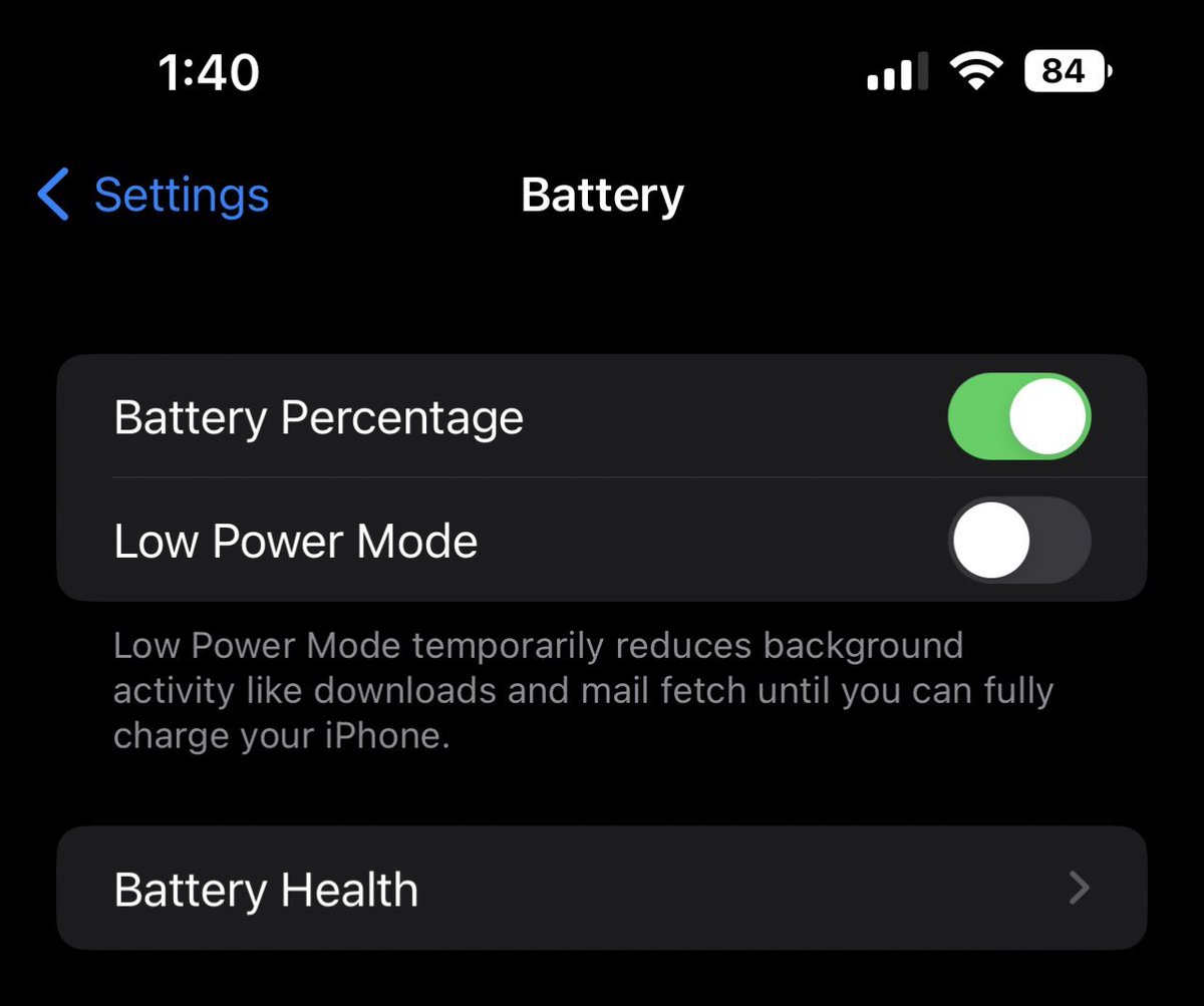 appltrack's tweet image. BREAKING: iOS 16 allows you to add the battery percentage back to your iPhone 🚨📱