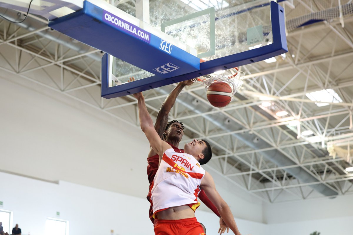 Nick Pringle 🤯

#RollTide | #BlueCollarBasketball