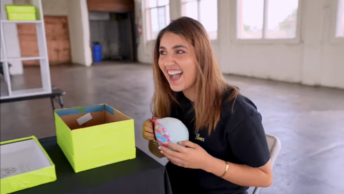 AnasalaTrending's tweet photo. -
Finally! New Arabic Video is uploaded!
Many joy and spontaneous and fun! 
The idea is needed as always challenges!
Share and Retweet your opinion with us!
-
The Link of the Video :
https://t.co/3lrmyiLi3K
-
#AnasalaFamily
#WeLoveAnasalaFamily 
#AnasalaFamilySupporter https://t.co/D6aaiNxZ4l