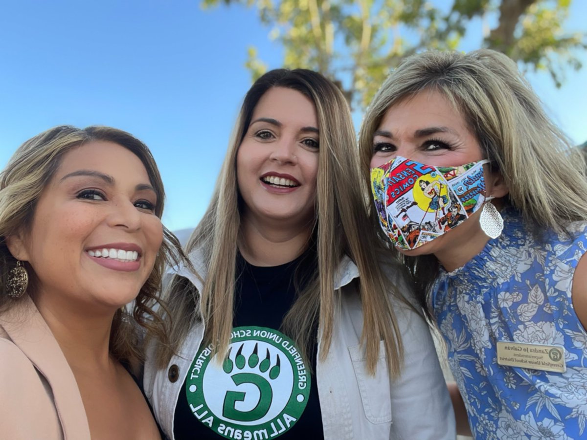 krisvasquez75's tweet photo. We are ready to make a difference in children’s lives. So excited to start the year off! 💫💚#allmeansall #SpecialEducation #BetterTogether @LCortezGUSD @zjgalvan @GUSDFACE @ErinRam831 @GUSDEdServices @GUSDSPEDSTUDSER @ASA_Speech @ASA_RSP @MissConnieSLP @MsIniguez_ @arroyo_mz https://t.co/U5DiaOD8nB