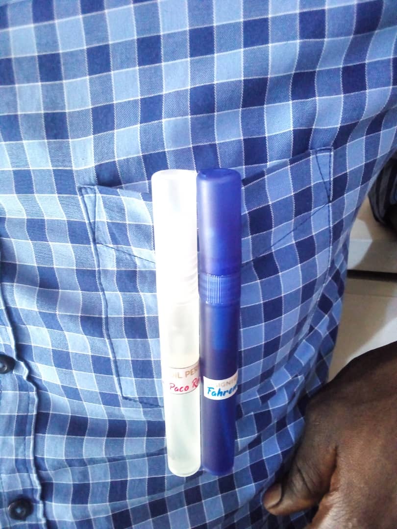 Kings_Perfumery's tweet photo. Our newest addition, "pen perfumes".

It's very pocket friendly in all aspect 🙃.
The contents are all oil perfumes. It's available in any oil perfume fragrance 😊.

It's a 12ml

Price: ₦1,500 https://t.co/Ee1rcDvSds