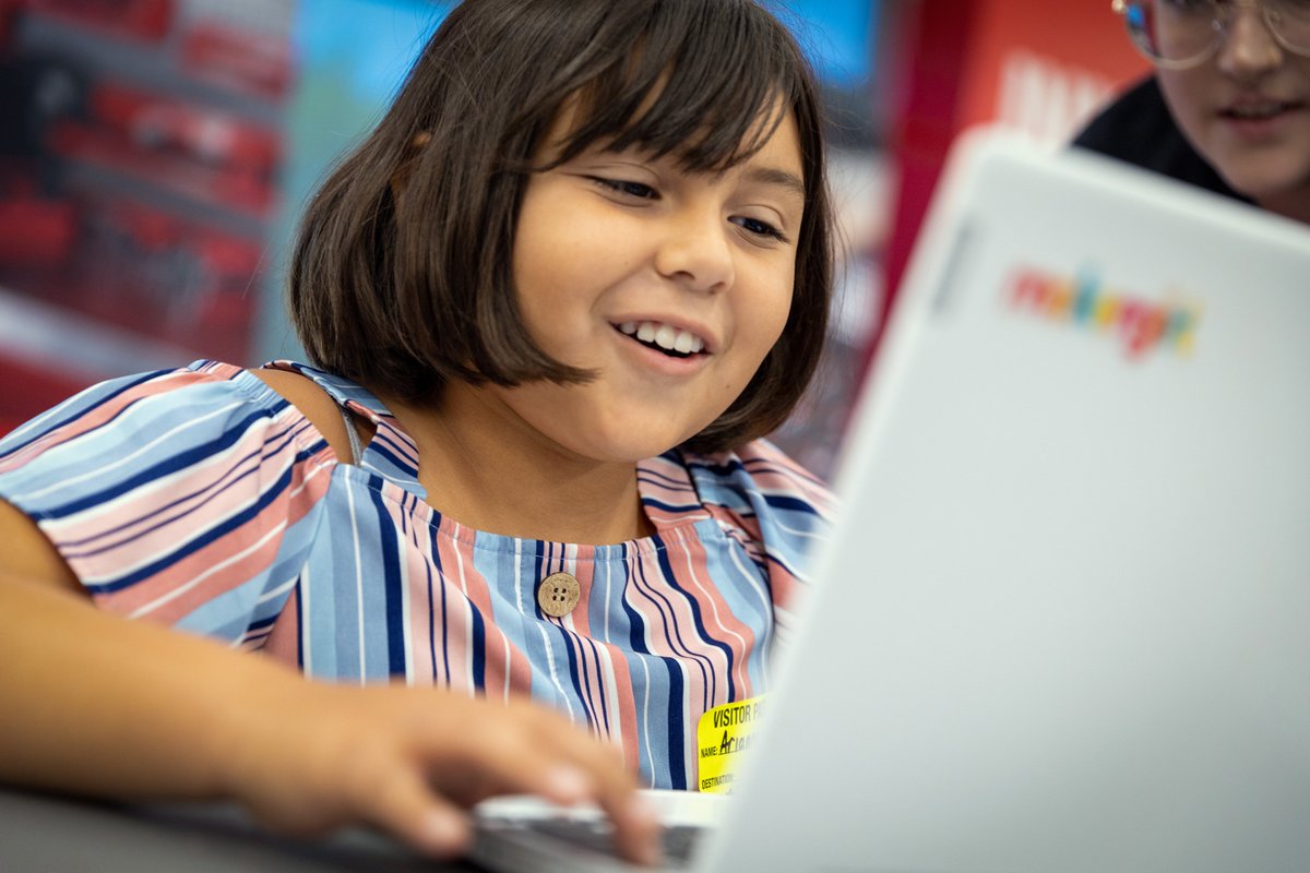 MakerGirl tweet media