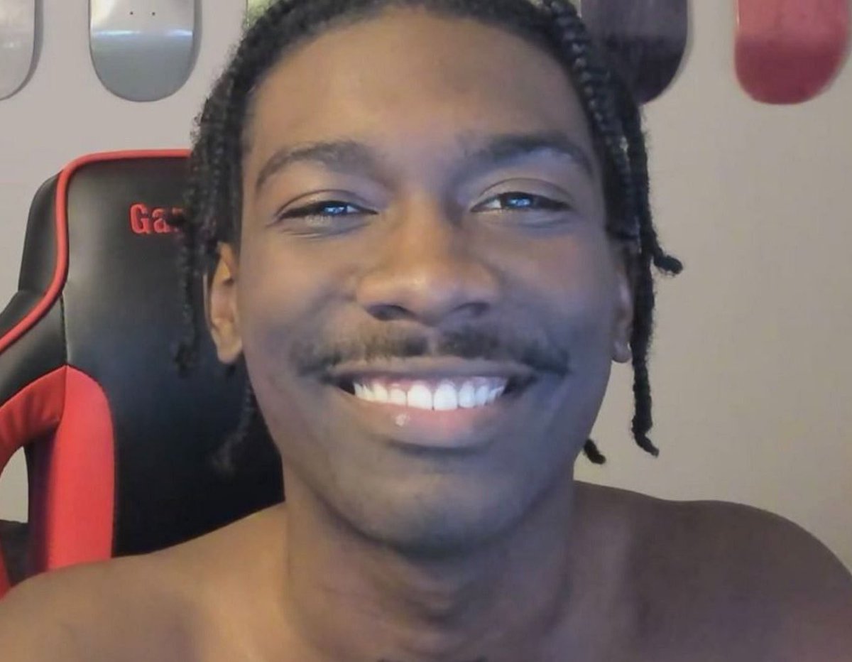 LAxFLAME's tweet photo. These 3 are carrying twitch right now https://t.co/By9oW5LsjT
