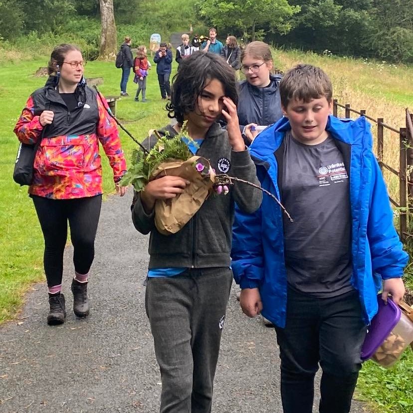 SignalFilmMedia's tweet photo. It's been a busy few weeks!
Our Cooke's Crew group explored @VisitGrizedale last week with artist @michaela_french
The group created animations and art work with materials from the forest ready for the #CuratingClimate exhibition in October.
🙏 for making us so welcome! https://t.co/IffQNFuqb0