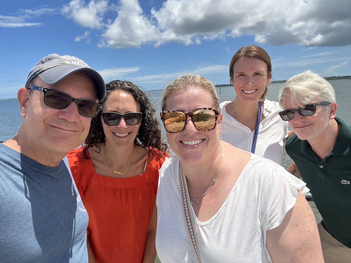 JeffBoogaard's tweet photo. Out and about in Charleston. #FOMONOMO https://t.co/2xpB1Qni9A
