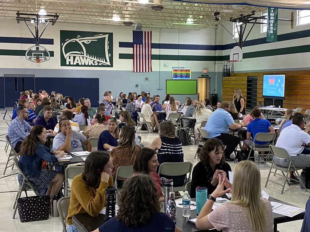 Connieteach's tweet image. Welcoming 139 new educators to orientation today!  🥳🤩🥳 @mrsaltmanap  #FHSDLearns