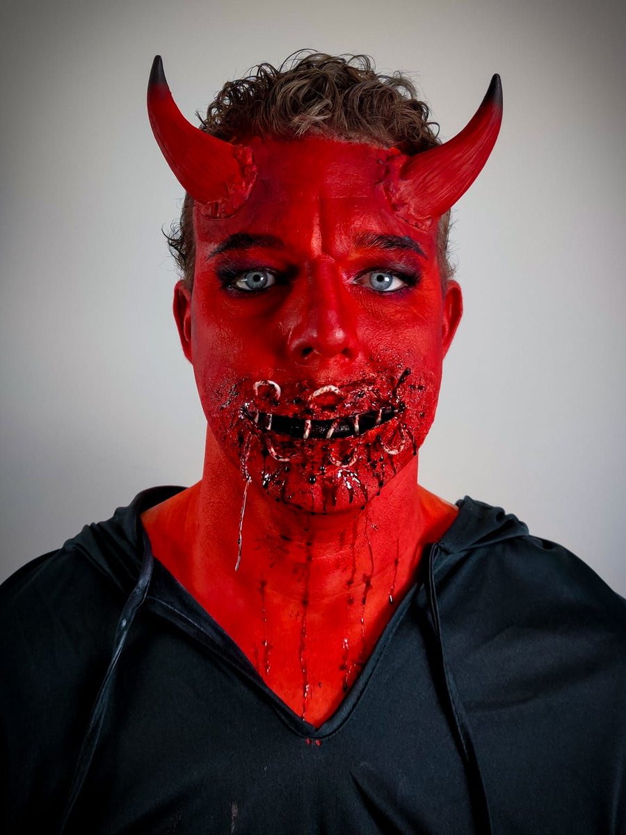taups's tweet photo. Matching my Demon and my web2 versus web3
@AngelsvsDemons9 as I said, I do have blue eyes just like my 😈
Show me your 😈 and 😇
#demonfollowdemon #web3 #demon #NFT https://t.co/7PQ0WHrgxw