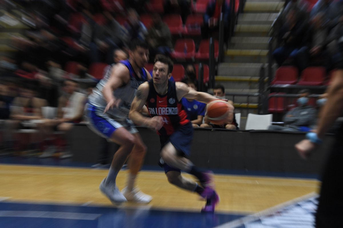 CASLABasquet's tweet photo. 🙌 San Lorenzo se va armando con la vista puesta en la próxima temporada de la @LigaNacional, que tendrá algunos cambios respecto a las ediciones anteriores.

Mirá cómo está hoy el Ciclón ➡ https://t.co/c7158V8I0E https://t.co/pcqhbBVtQX