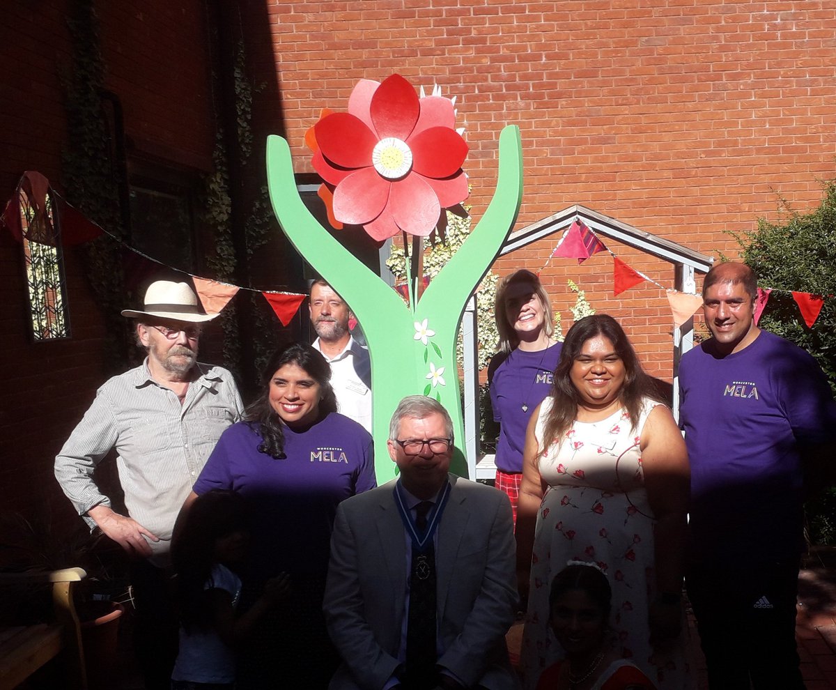 billhartnett1's tweet photo. I attended a Moving ceremony at the Alex Hospital with Cllr Jabba Riaz @WorcesterMela for the unveiling of a piece of public Art to remember those that have passed during the covid pandemic in Worcestershire.We had Poetry,dance and the artist who made the sculpture. Thank you. https://t.co/VQARIMuimQ