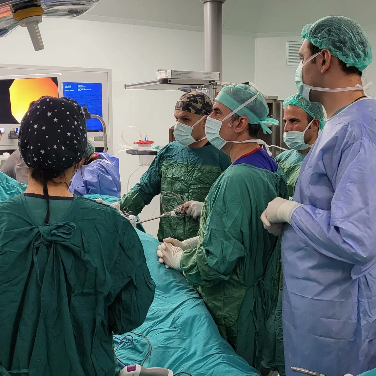 - Laparoskopik Torakoskopik Özofajektomi
- 2 Total Gastrektomi
- Total Kolektomi 
ve diğerleri...
/zorluklardan, yıldızlara/