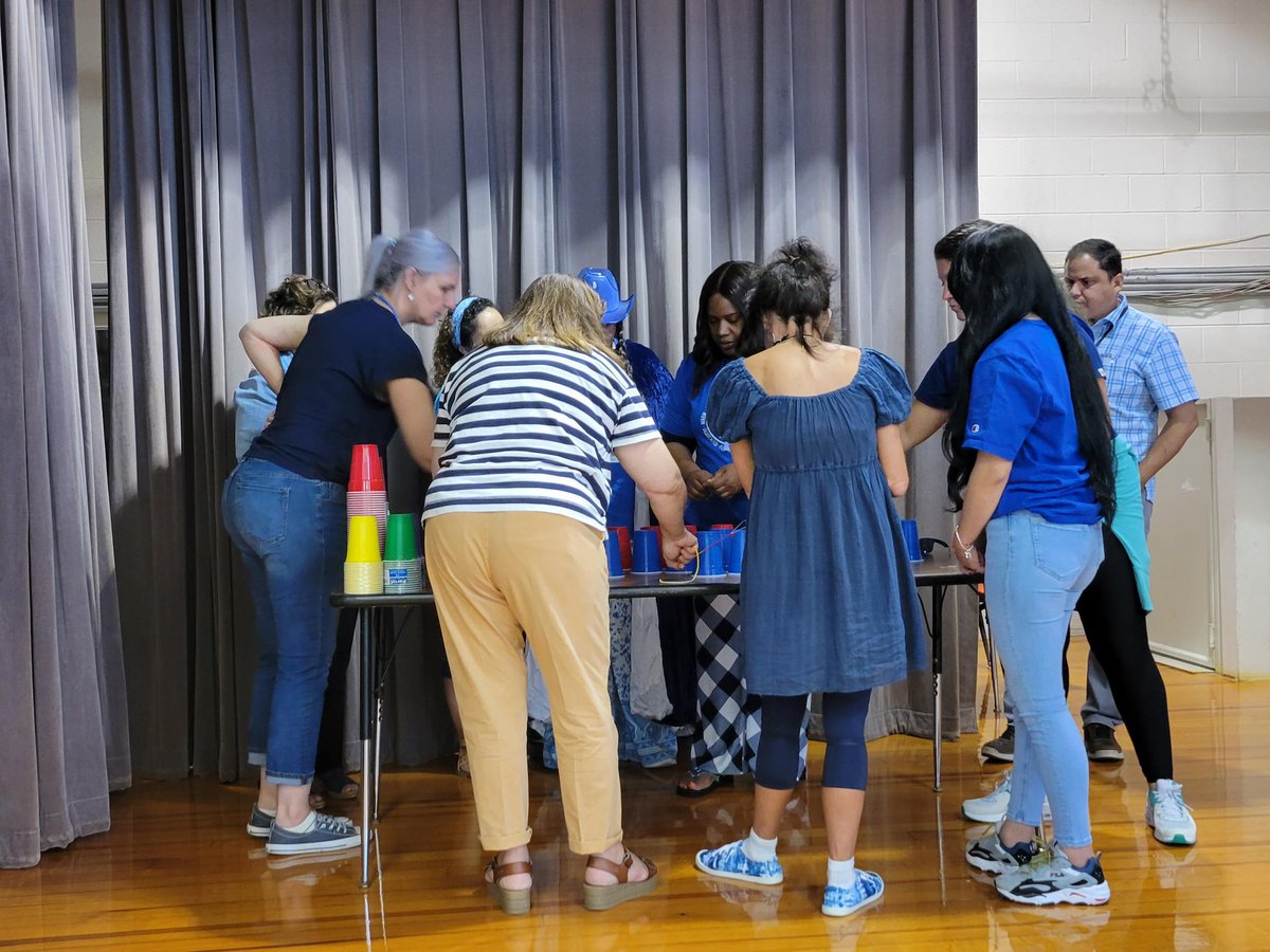 Yoseline Juarez (@y_juarez10) on Twitter photo What a great morning back <a href="/DoverElementary/">Dover Elementary</a> 🐬 Go Blue Pod!!! #believeisthekey #risdbelieves #teamwork What a great morning back <a href="/DoverElementary/">Dover Elementary</a> 🐬 Go Blue Pod!!! #believeisthekey #risdbelieves #teamwork