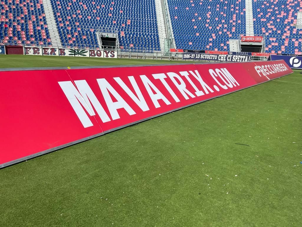 MavatrixGame's tweet photo. We can’t wait for the match to start! Mavatrix is on the front line. Go Bologna! ⚽️ 💪🏻🔴🔵
#ForzaBCF #WeAreOne #SerieA #calcio #BolognaCosenza #sorare #esports https://t.co/7dGg57R94E