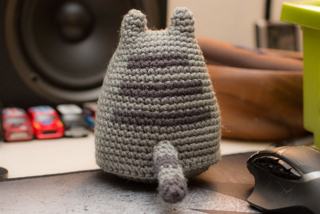 somethingbyvera's tweet photo. It's World Cat Day!

@natdaycal #worldcatday #catday #cat #meow
#crochet #crochetersofinstagram #808crafter #madeinhawaii #supportlocal #handmade #gift #shop #madetoorder #somethingbyvera #calico #tabby https://t.co/wLDmRpxHS2