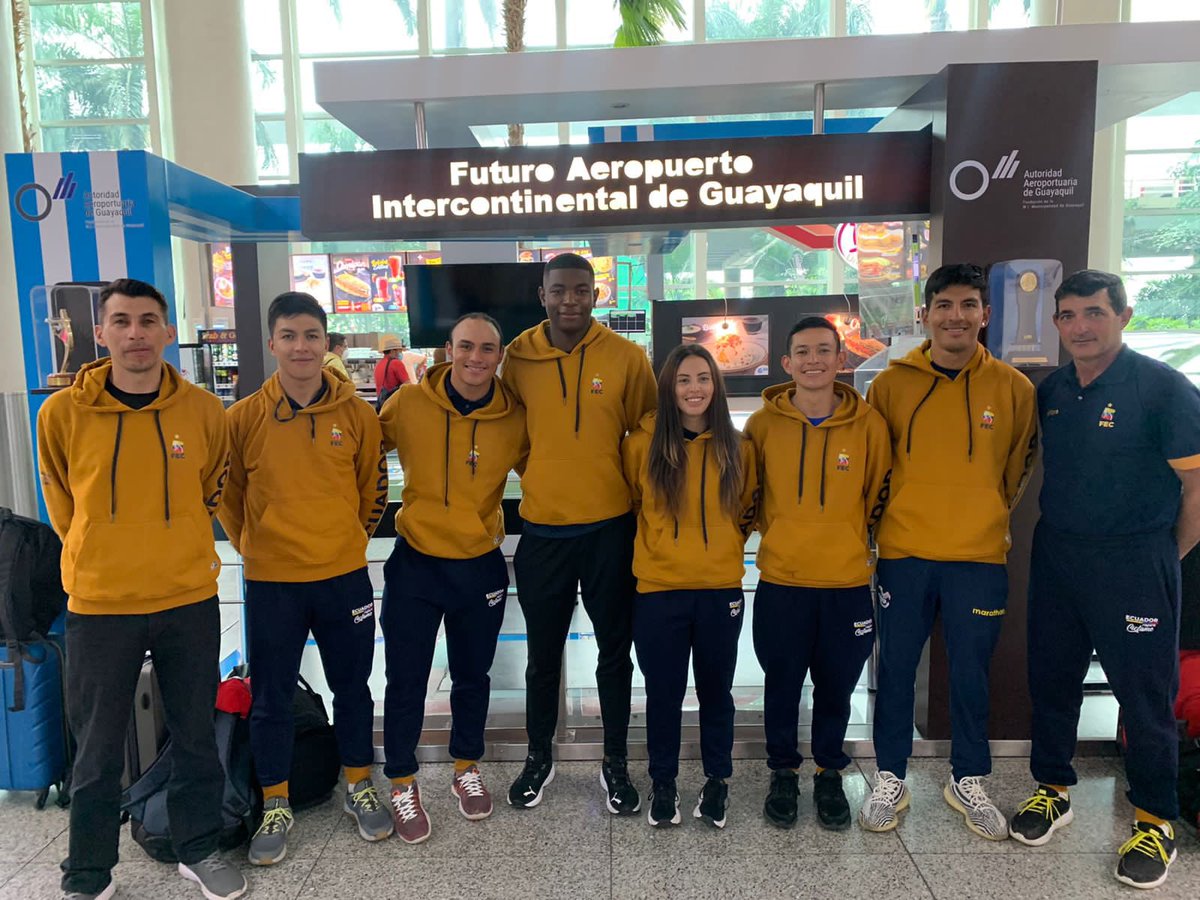 ¡Próxima parada ✈️ Lima!

Nos vamos para el Campeonato Panamericano Élite de Pista. 

#EcuadorRespiraCiclismo
#SomosDeOro

<a href="/SantiagoRoseroC/">Santiago Rosero Cambi</a>