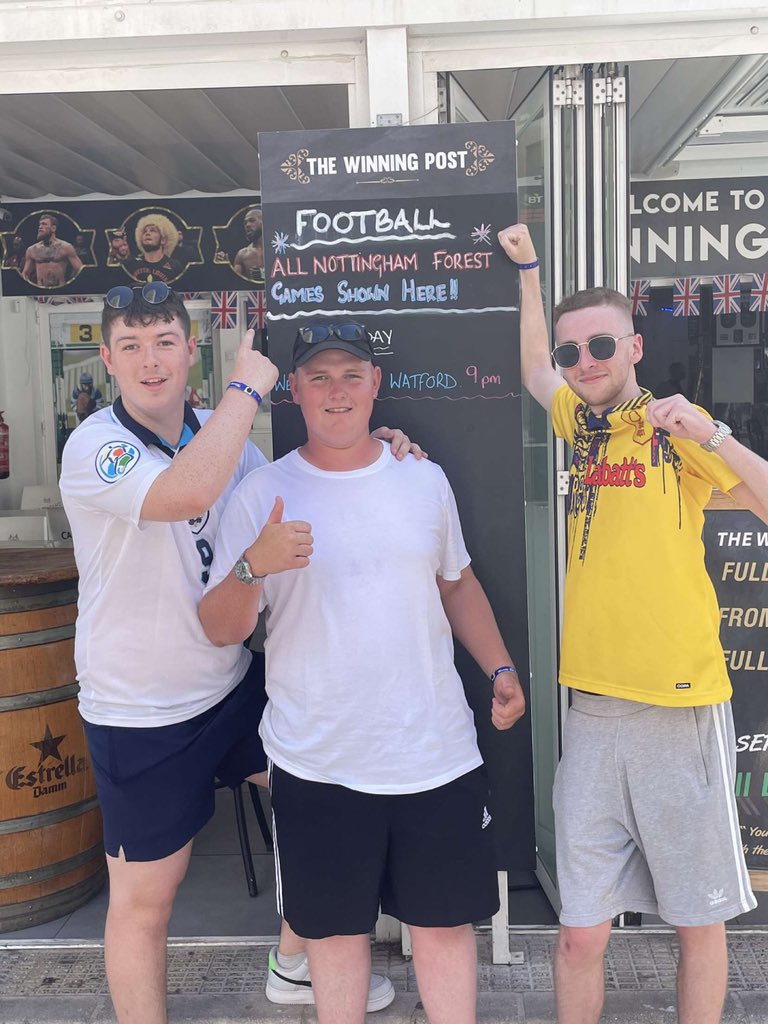 JayTCluroe's tweet image. Reds on a Benidorm tour x