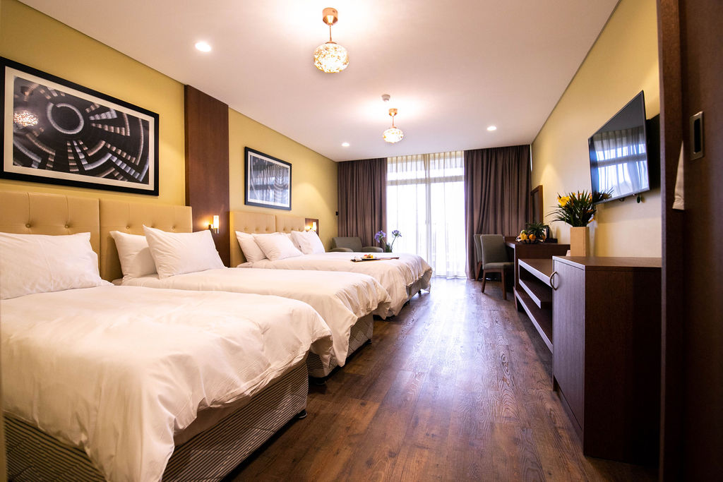 KivuMarinaBay's tweet photo. Every corner will make the whole family feel right at home π Our spacious family rooms offer sleeping space for two adults and two little ones making it the perfect setting for a family on holiday.
#MantisKivuMarinaBayHotel #Mantis #MantisCollection #Rwanda #VisitRwanda https://t.co/HljtnmyGDA