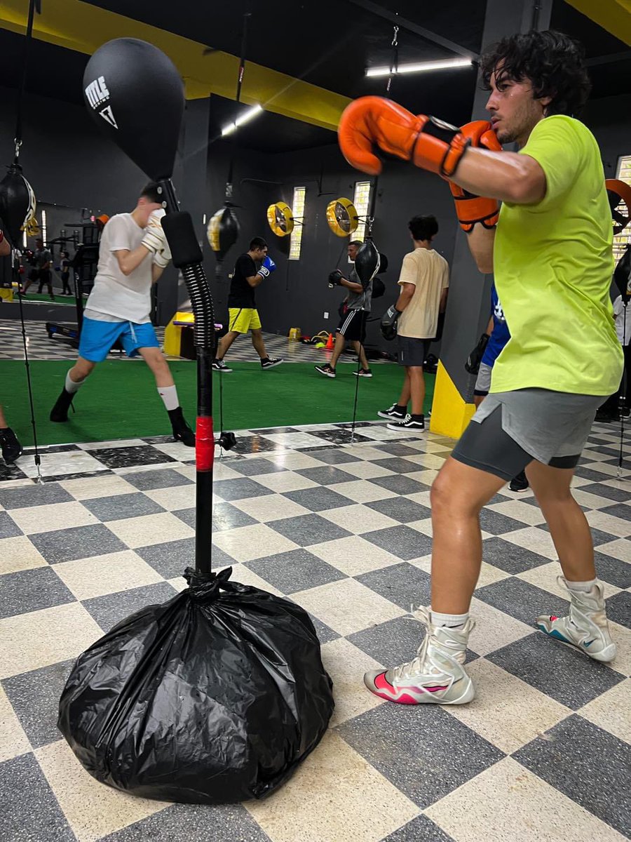 AtlanticBoxing's tweet image. Llego el Lunes y vamos a darle con todo 💪🏼🥊

Los Esperamos Lunes a Jueves de 5pm en adelante🔥

#AtlanticBC🥊🦈  #Boxing #Aguadilla