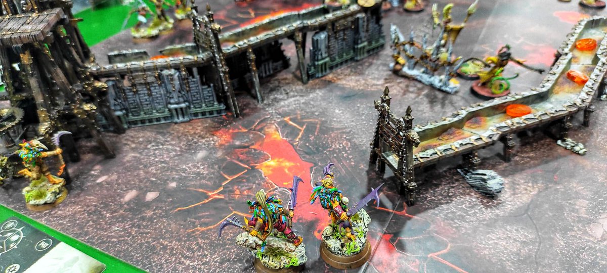 Habemus_Ludum's tweet photo. #quedadashabemusludum
Tarde de WarCry
Las batallas por Ocho Partes no cesan en Habemus Ludum
Las minis
#warcry #eightparts #archaon #aos #splinteredfang #corvuscabal #redharvest #gamesworkshop #mordheim #warhammer #warhammerfantasy #chaos #slavestodarkness #wargaming #Warmongers https://t.co/UMFQ5HWNKO