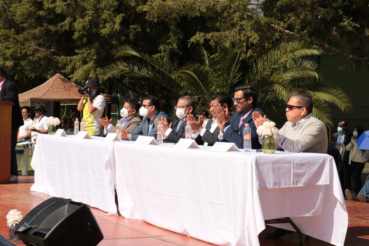 secc11cdmx's tweet photo. El día de hoy dio se inauguro el programa al Curso de Verano del sector central de la SEP en las instalaciones del Club Deportivo CENSODEP, nuestro Secretario General Prof Felipe Antúnez Luna y Jesús Rodríguez Ezquivel del Sector central dieron Inicio al programa. 
#Sección11 https://t.co/AKNL4bcFbw