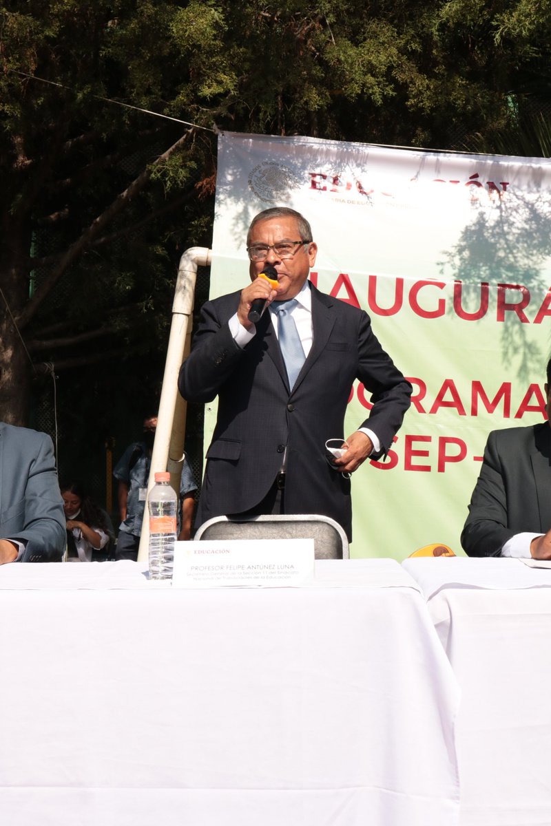 secc11cdmx's tweet photo. El día de hoy dio se inauguro el programa al Curso de Verano del sector central de la SEP en las instalaciones del Club Deportivo CENSODEP, nuestro Secretario General Prof Felipe Antúnez Luna y Jesús Rodríguez Ezquivel del Sector central dieron Inicio al programa. 
#Sección11 https://t.co/AKNL4bcFbw