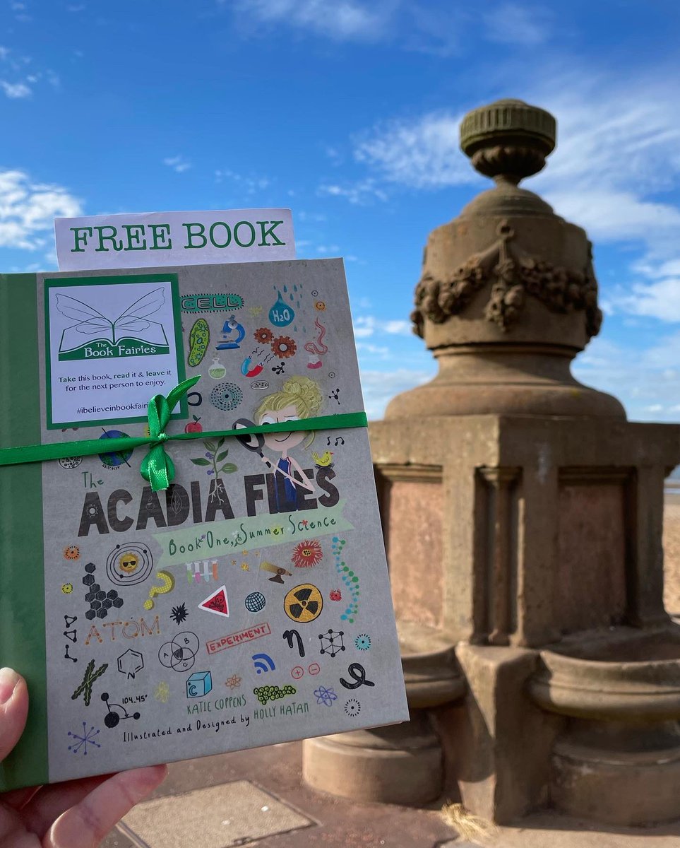 Did you find the pre-loved copy of The Acadia Files : Summer Science by @Katie_Coppens on #Portobello promenade today?

@hollyhatam @the_bookfairies @BookfairiesEdin @BookfairiesScot #Edinburgh #ibelieveinbookfairies #greenbookfairies @tilburyhouse