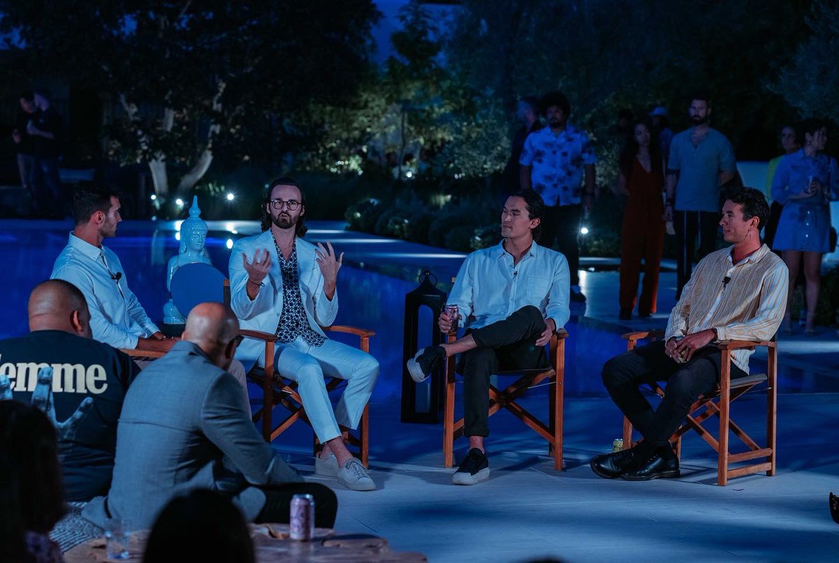 neorenio's tweet photo. Education is at the core of our experience model.

In the NEOREN Odyssey Chapter 1, we brought together team members from @opensea, @Meta and @quincyjonesprod for a panel on music in #web3. https://t.co/TVCOtHvR2C