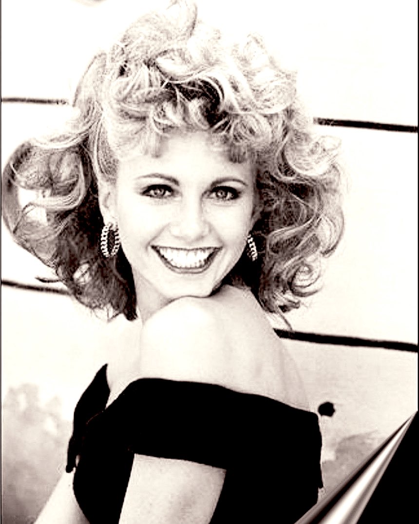 danwootton's tweet image. Olivia Newton John.
An all time great.
Forever a fighter.
Forever Sandy. 
Lost to the world at just 73 after 30 years of battling breast cancer.
What a sad day.