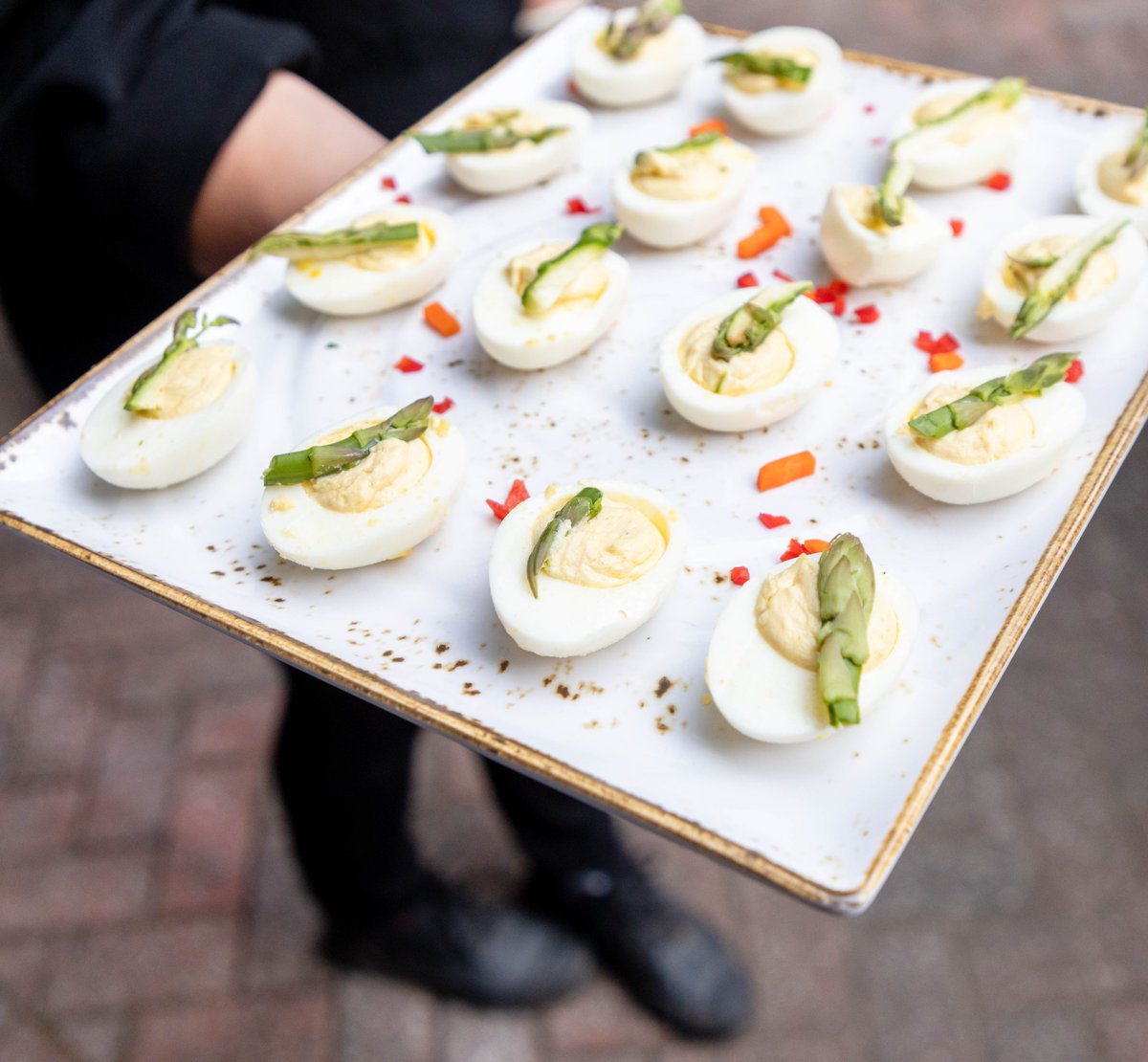 No such thing as too many deviled eggs...the perfect passed appetizer for your wedding or next event! #BoldEventsATL 

📸: @moetosphotos via Instagram