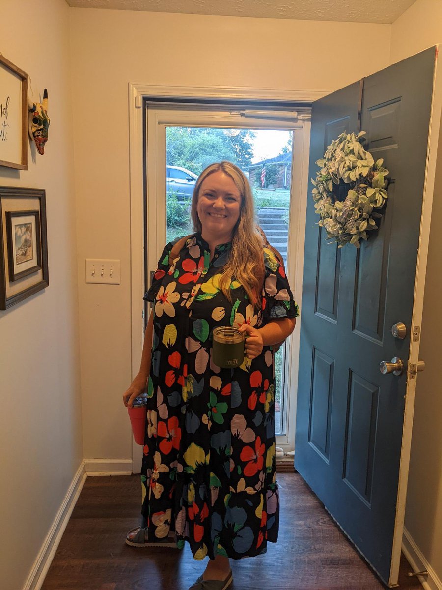 Happy first day of school RobCo! My husband works from home and I heard him telling his team, “Hold on, I gotta go take my wife’s first day of school pic!” 🤣 #WeAreRCSTN #wearecves #robco