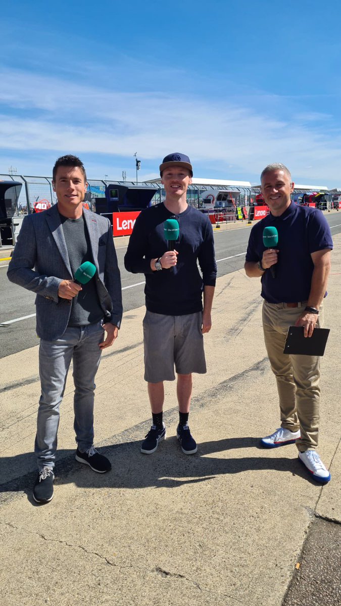 JamesMToseland's tweet photo. Such a great day at @SilverstoneUK for @MotoGP! Thanks to @itvmotorsport for the invite. @matt77roberts @BradleySmith38 https://t.co/m6gWbJo1ys