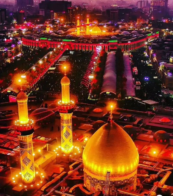 هذه هي البقعة التي ارادوا دفن اسمها واطفاء نورها وطمس ذكر صاحبها، نكلوا بعشاقها ومنعوهم من زيارتها، تأملوا جيدا في قبايها النورانية الشامخة، هل عرفتم من انتصر في كربلاء؟ هل ادركتم ما قصدته الحوراء زينب بنت علي بقولها:

“والله لن تمحو ذكرنا”؟

قبسات عاشورائية ٨
#حيدر_اللواتي